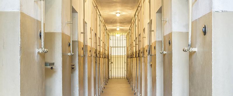 fernando bayona detention cell building buchenwald - le bastart