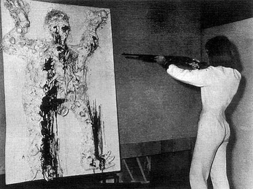 niki de saint phalle - shooting - le bastart