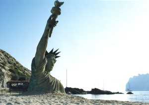 diana larrea - liberty statue - le bastart